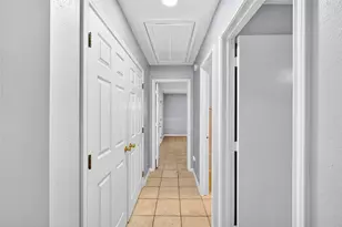 2135 Falling Oaks Rd, Houston, TX 77038 - Photo 13