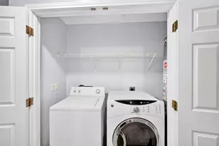 2135 Falling Oaks Rd, Houston, TX 77038 - Photo 15