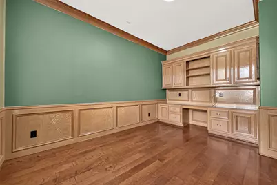 7706 Long Shadows Drive, Sugar Land, TX 77479 - Photo 11