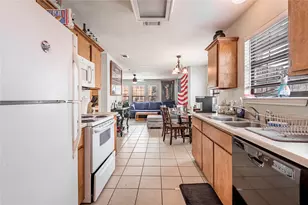 101 Yegua Cir, Huntsville, TX 77340 - Photo 11