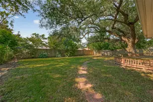 5111 Creekbend Dr, Houston, TX 77035 - Photo 21