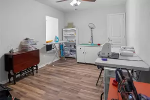 12315 Fisher Dr, Mont Belvieu, TX 77523 - Photo 27