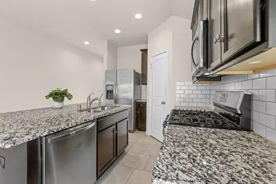 7222 Highland Chase Drive, Richmond, TX 77407 - Photo 11