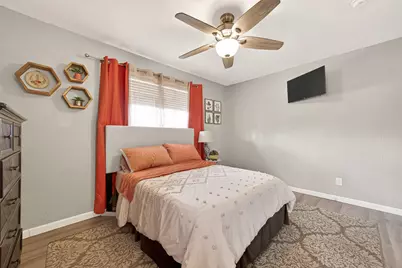 2805 Woodlawn Street, Dickinson, TX 77539 - Photo 25