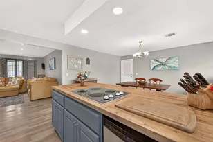 2805 Woodlawn St, Dickinson, TX 77539 - Photo 19