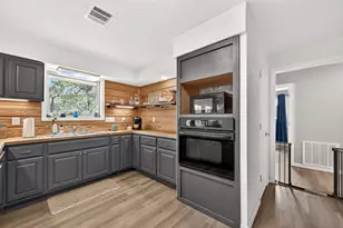 2805 Woodlawn St, Dickinson, TX 77539 - Photo 17