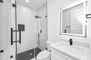 4410 Allen St, Houston, TX 77007 - Photo 9
