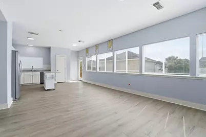 11930 Longwood Garden Way, Houston, TX 77047 - Photo 15