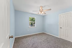 1805 Chamberlain St, Houston, TX 77093 - Photo 9