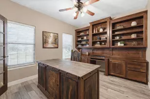 20407 Deer Run Rd, Damon, TX 77430 - Photo 9