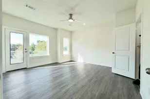 6717 St Augustine St, Houston, TX 77021 - Photo 11