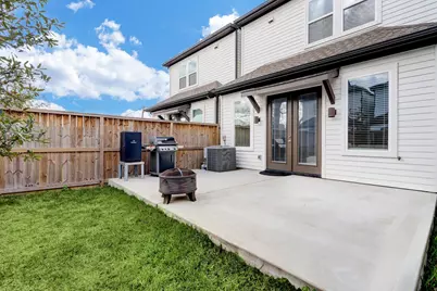 4202 Gillespie Street #B, Houston, TX 77020 - Photo 13