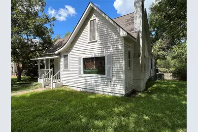 1207 E Washington Avenue, Navasota, TX 77868 - Photo 3