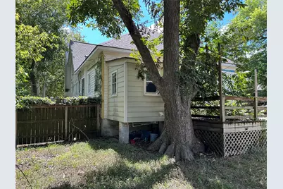 1207 E Washington Avenue, Navasota, TX 77868 - Photo 7