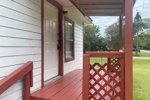 4617 3rd St, Bacliff, TX 77518 - Photo 3