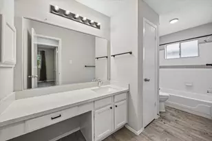 16723 Colony Bend Dr, Friendswood, TX 77546 - Photo 9
