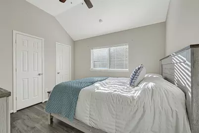 804 Cherry Blossom Drive, League City, TX 77573 - Photo 17