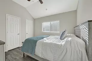 804 Cherry Blossom Dr, League City, TX 77573 - Photo 17