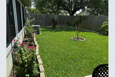 10119 Towne Mist Drive, Sugar Land, TX 77498 - Photo 9