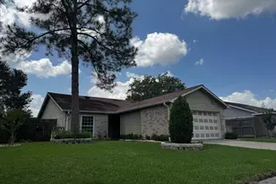 10119 Towne Mist Dr, Sugar Land, TX 77498 - Photo 1