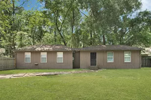 705 Holly Springs Ct, Conroe, TX 77302 - Photo 17