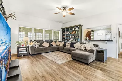 9 Jadecrest Court, Conroe, TX 77304 - Photo 3