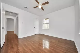 5521 Southlea St, Houston, TX 77033 - Photo 19