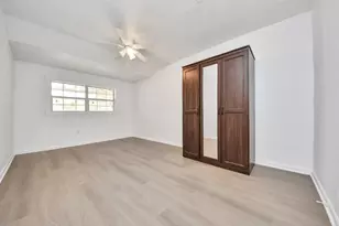 5521 Southlea St, Houston, TX 77033 - Photo 15