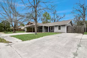 5521 Southlea St, Houston, TX 77033 - Photo 3