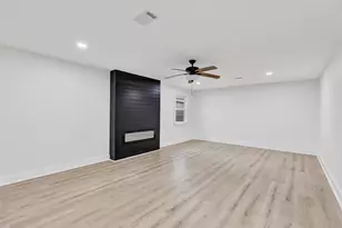 1623 Fawnhope Dr, Houston, TX 77008 - Photo 15