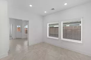 5263 Celestial Ct, Iowa Colony, TX 77583 - Photo 9