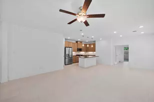 5263 Celestial Ct, Iowa Colony, TX 77583 - Photo 9