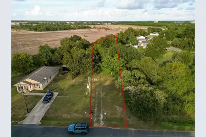 410 Bates Street, Texas City, TX 77591 - Photo 3