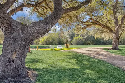 509 N Live Oak Street, Round Top, TX 78954 - Photo 7