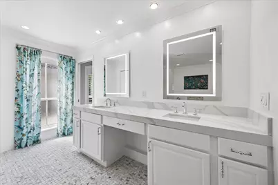 999 S Post Oak Lane, Houston, TX 77056 - Photo 23