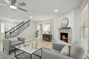 1819 Redwood Ct, Sugar Land, TX 77498 - Photo 9