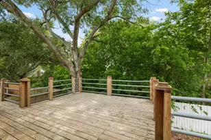 1819 Redwood Ct, Sugar Land, TX 77498 - Photo 39