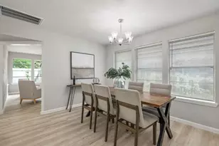 1819 Redwood Ct, Sugar Land, TX 77498 - Photo 13