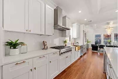 1831 Tattenhall Drive, Houston, TX 77008 - Photo 23