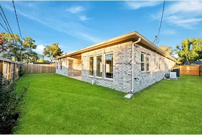 1831 Tattenhall Drive, Houston, TX 77008 - Photo 41