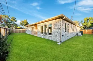 1831 Tattenhall Dr, Houston, TX 77008 - Photo 41