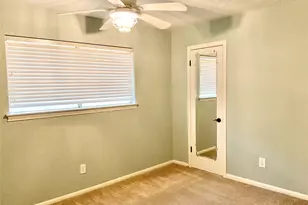 1022 Oak Leaf St, La Porte, TX 77571 - Photo 33