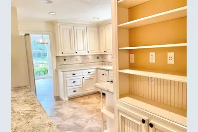 1022 Oak Leaf Street, La Porte, TX 77571 - Photo 13
