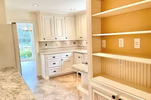 1022 Oak Leaf St, La Porte, TX 77571 - Photo 13