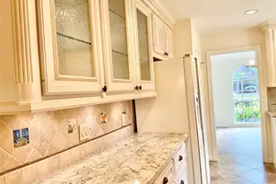 1022 Oak Leaf St, La Porte, TX 77571 - Photo 11