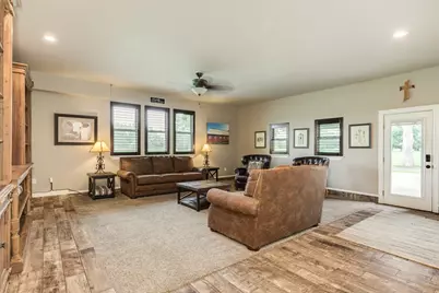 514 Winchester Trail, Angleton, TX 77515 - Photo 23