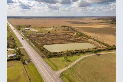 10212 Highway 35, Liverpool, TX 77577 - Photo 7