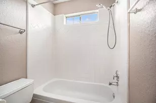 4712 Broadmoor Dr, League City, TX 77573 - Photo 25