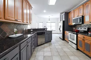 346 Skylark St, Magnolia, TX 77355 - Photo 7