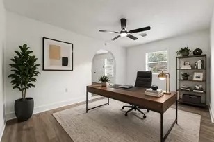 5759 Belneath St, Houston, TX 77033 - Photo 5